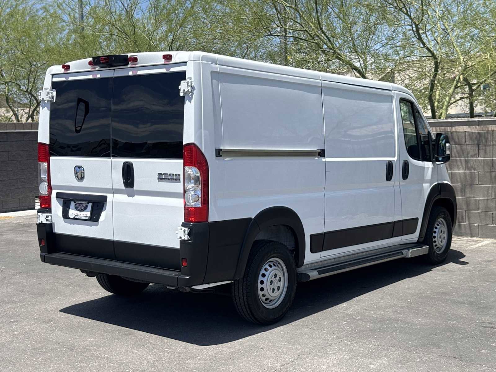 Used 2025 RAM ProMaster 2500 w/ U-Haul Equipment Group FWD image 8