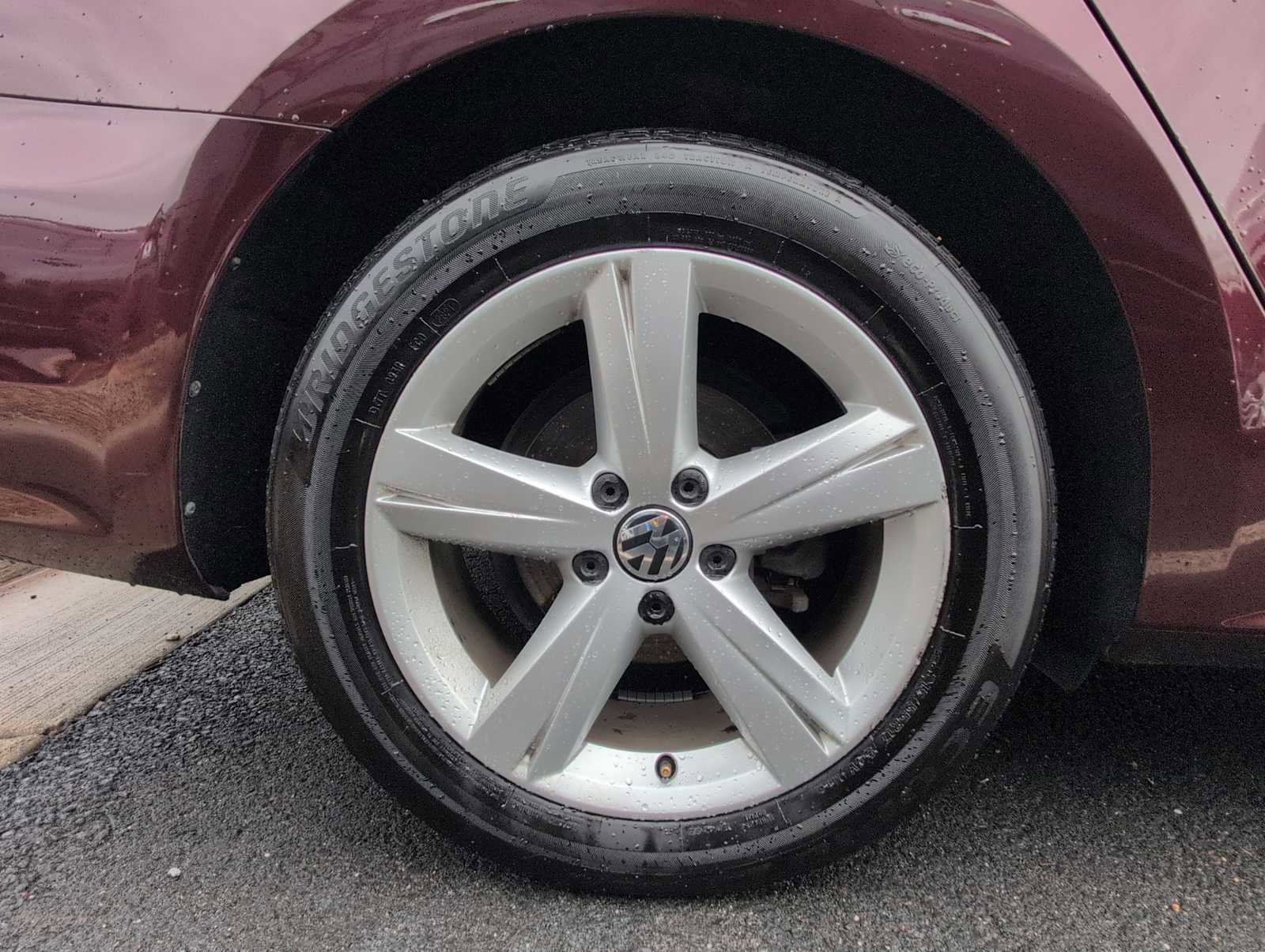 Used 2013 Volkswagen Passat 2.5 SE image 14