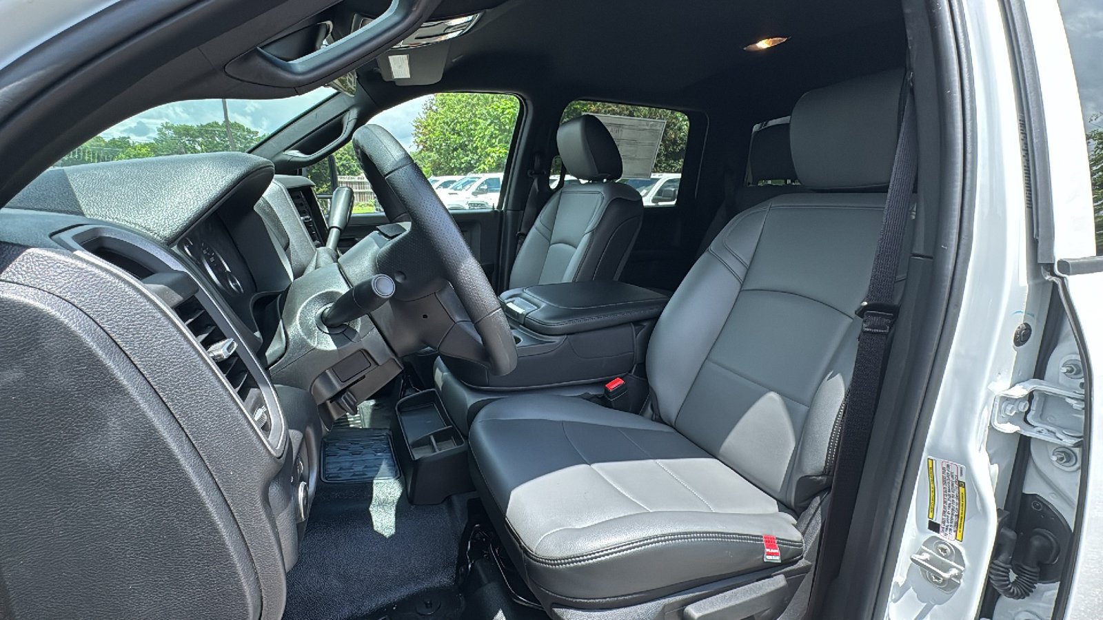 New 2026 RAM 4500 Tradesman AWD/4WD image 13