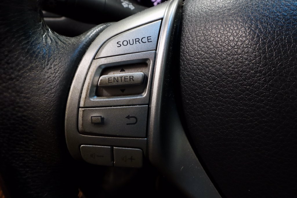 Used 2013 Nissan Altima 2.5 SL FWD image 24