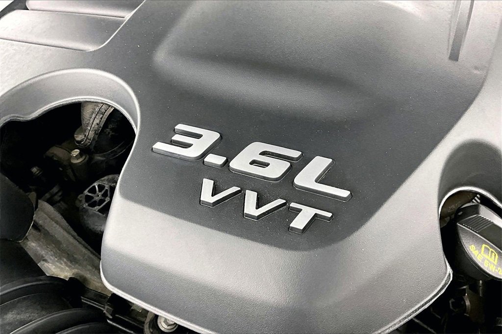 Used 2018 Dodge Challenger GT image 32