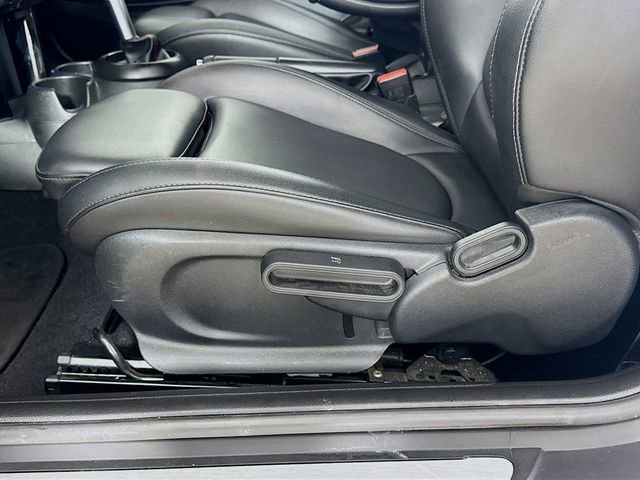 Used 2019 MINI Cooper S w/ Signature Upholstery Package FWD image 23