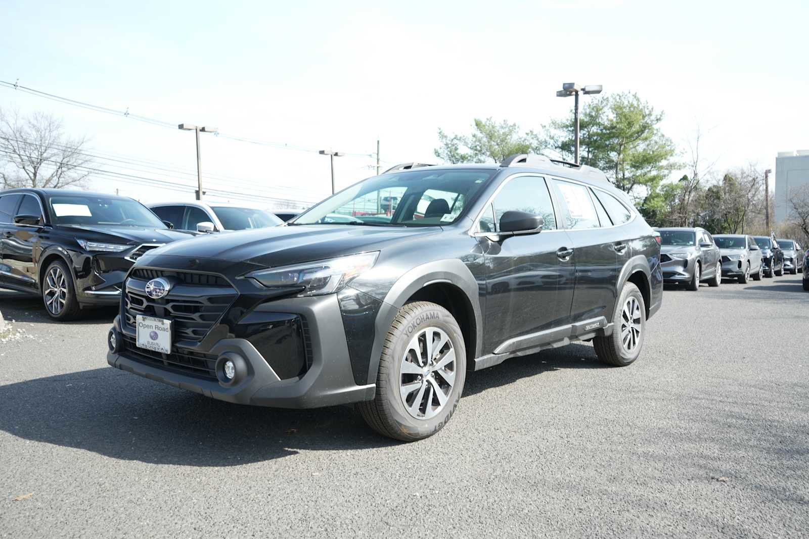 Used 2025 Subaru Outback image 1