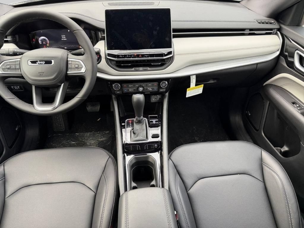 New 2026 Jeep Compass Limited w/ Sun, Sound & Navigation Group AWD/4WD image 10