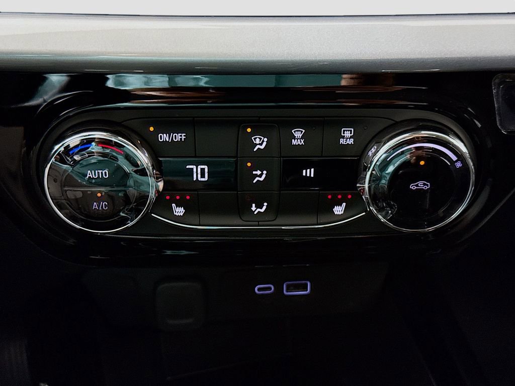 New 2026 Chevrolet Trax LT w/ Driver Confidence Package image 15