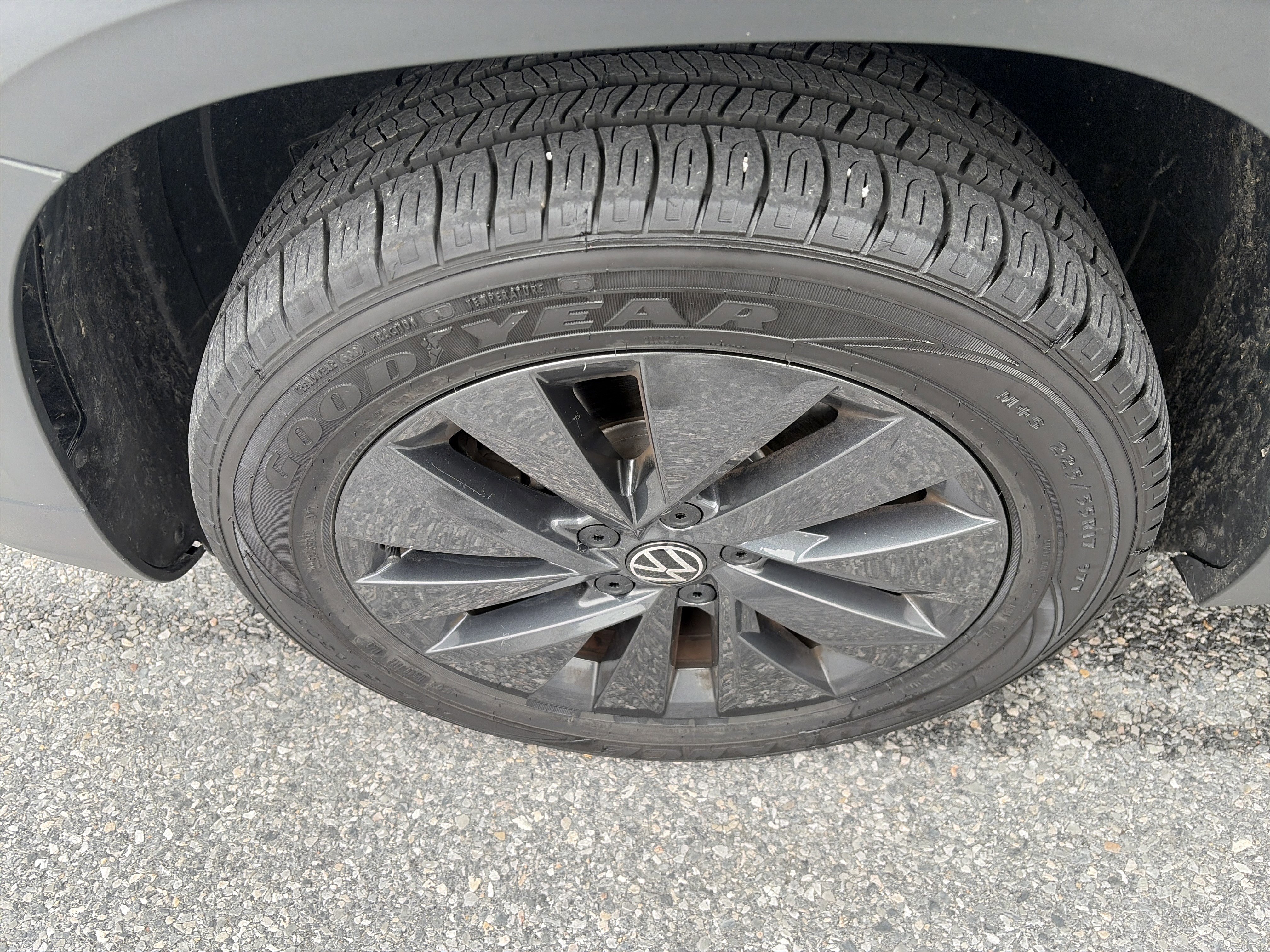 Used 2022 Volkswagen Taos S image 11