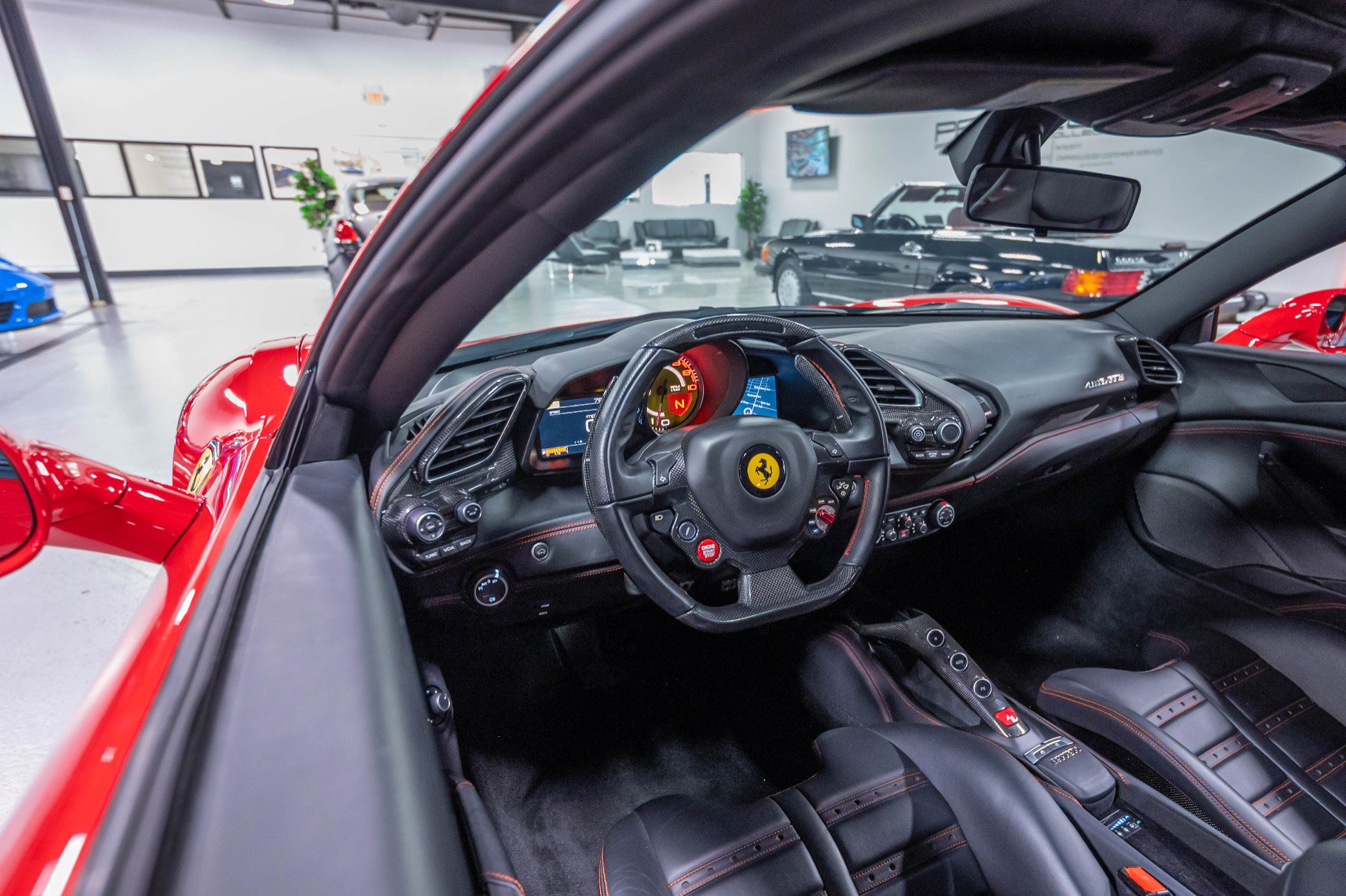 Used 2018 Ferrari 488 GTB RWD image 65
