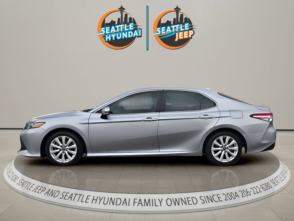 Used 2019 Toyota Camry LE w/ Convenience Package FWD image 2
