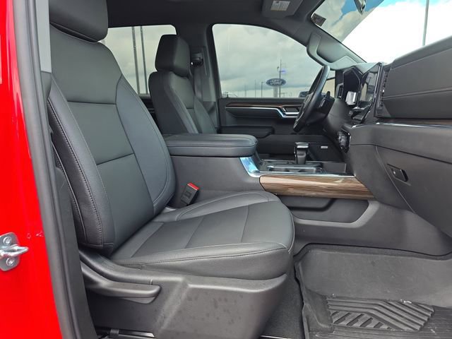 Used 2023 Chevrolet Silverado 1500 LT Trail Boss w/ LT Trail Boss Premium Package AWD/4WD image 15