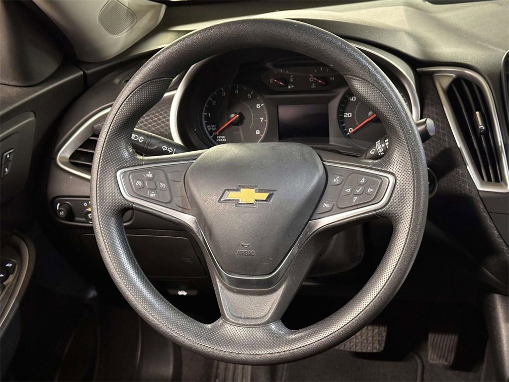Used 2022 Chevrolet Malibu LT image 18