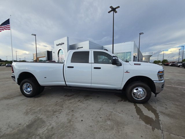 New 2027 RAM 3500 Tradesman AWD/4WD image 4