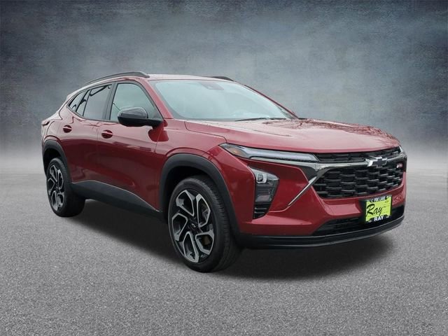 Used 2025 Chevrolet Trax RS w/ Driver Confidence Package image 3