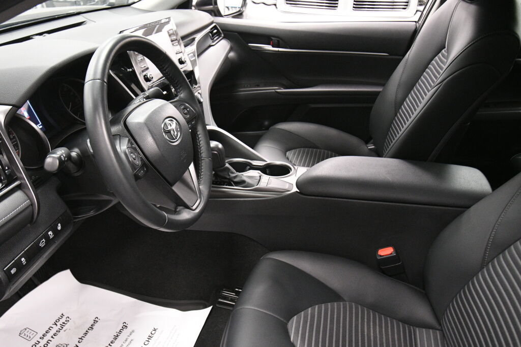 Certified 2024 Toyota Camry SE w/ Cold Weather Package FWD image 19