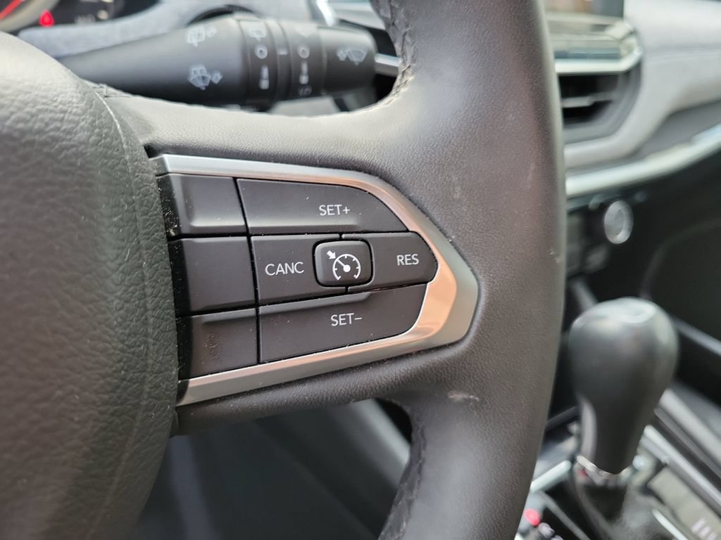 Used 2024 Jeep Compass Latitude AWD/4WD image 28