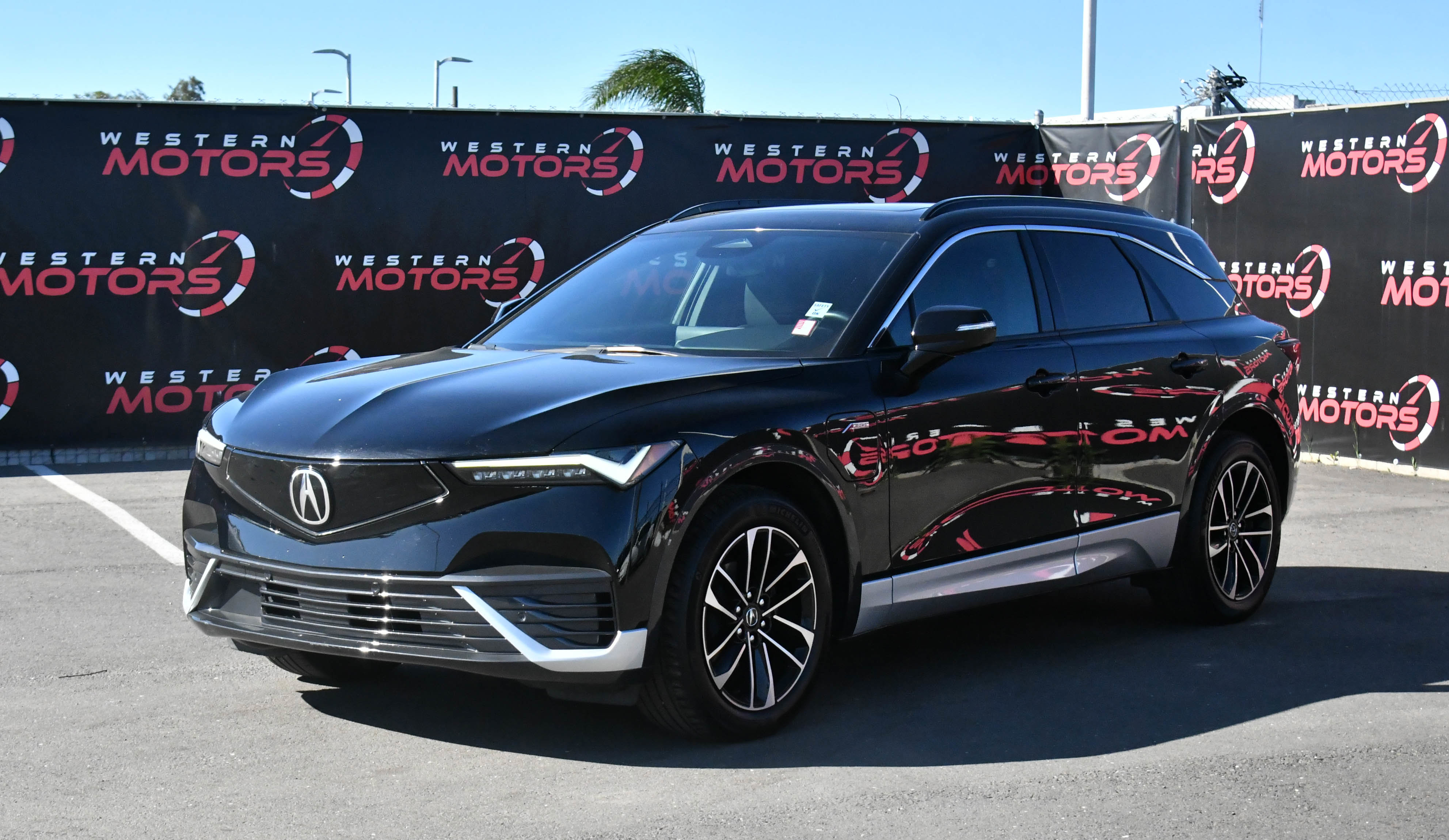 Used 2024 Acura ZDX A-Spec image 3