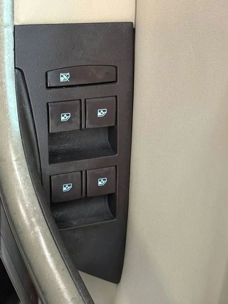 Used 2015 Buick Verano Convenience FWD image 24