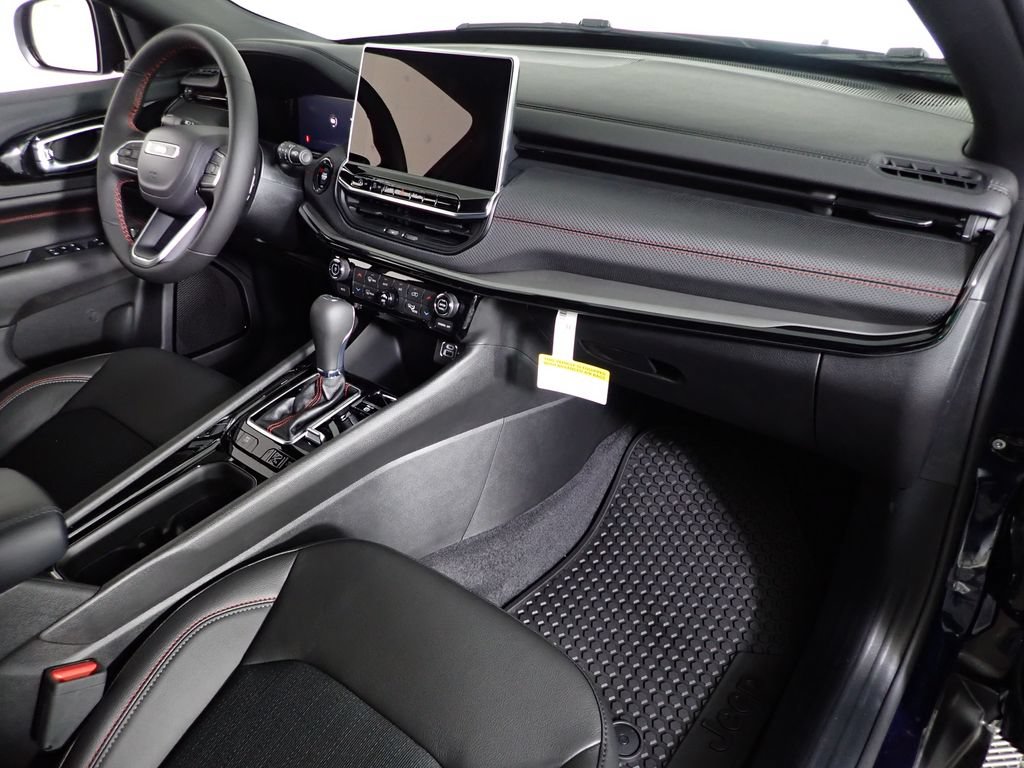New 2026 Jeep Compass Trailhawk AWD/4WD image 40