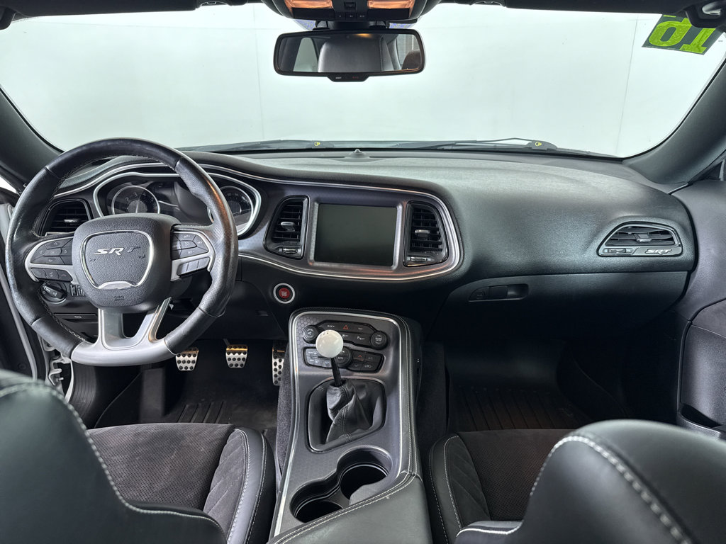 Used 2016 Dodge Challenger SRT w/ Technology Group image 4
