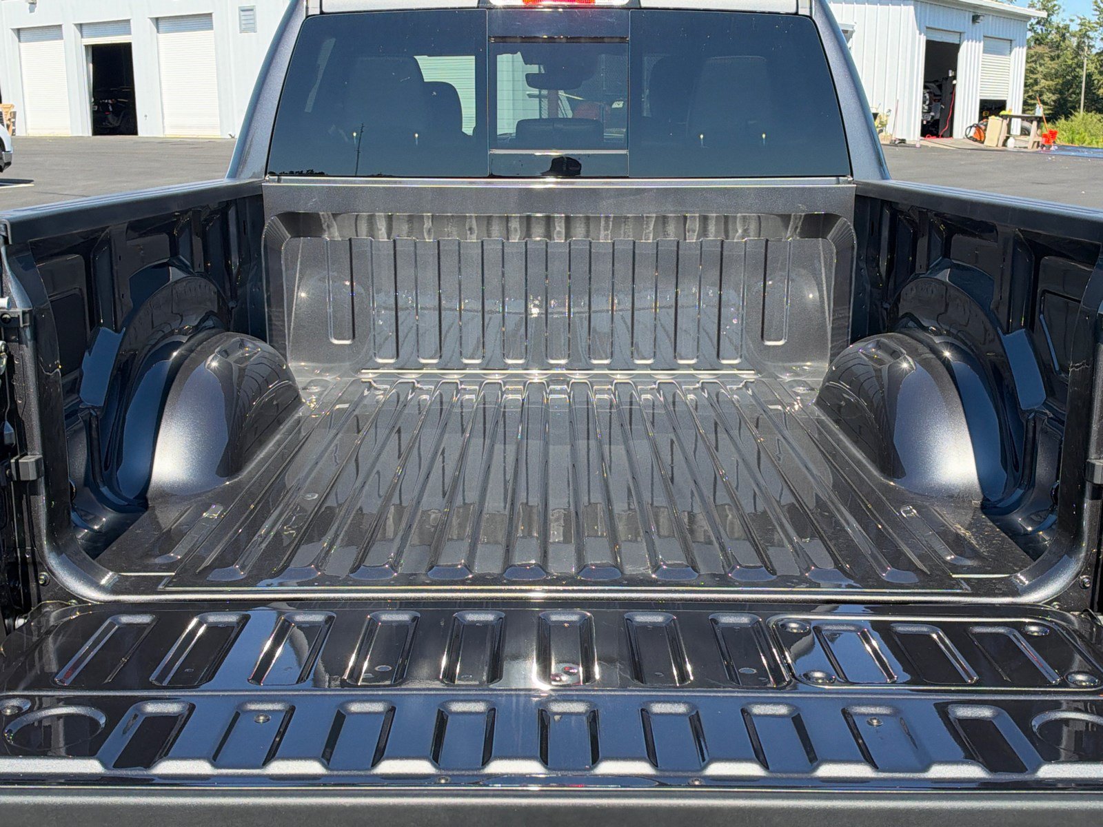 New 2027 RAM 1500 Laramie AWD/4WD image 18