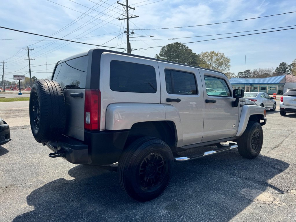 Used 2007 HUMMER H3 image 7