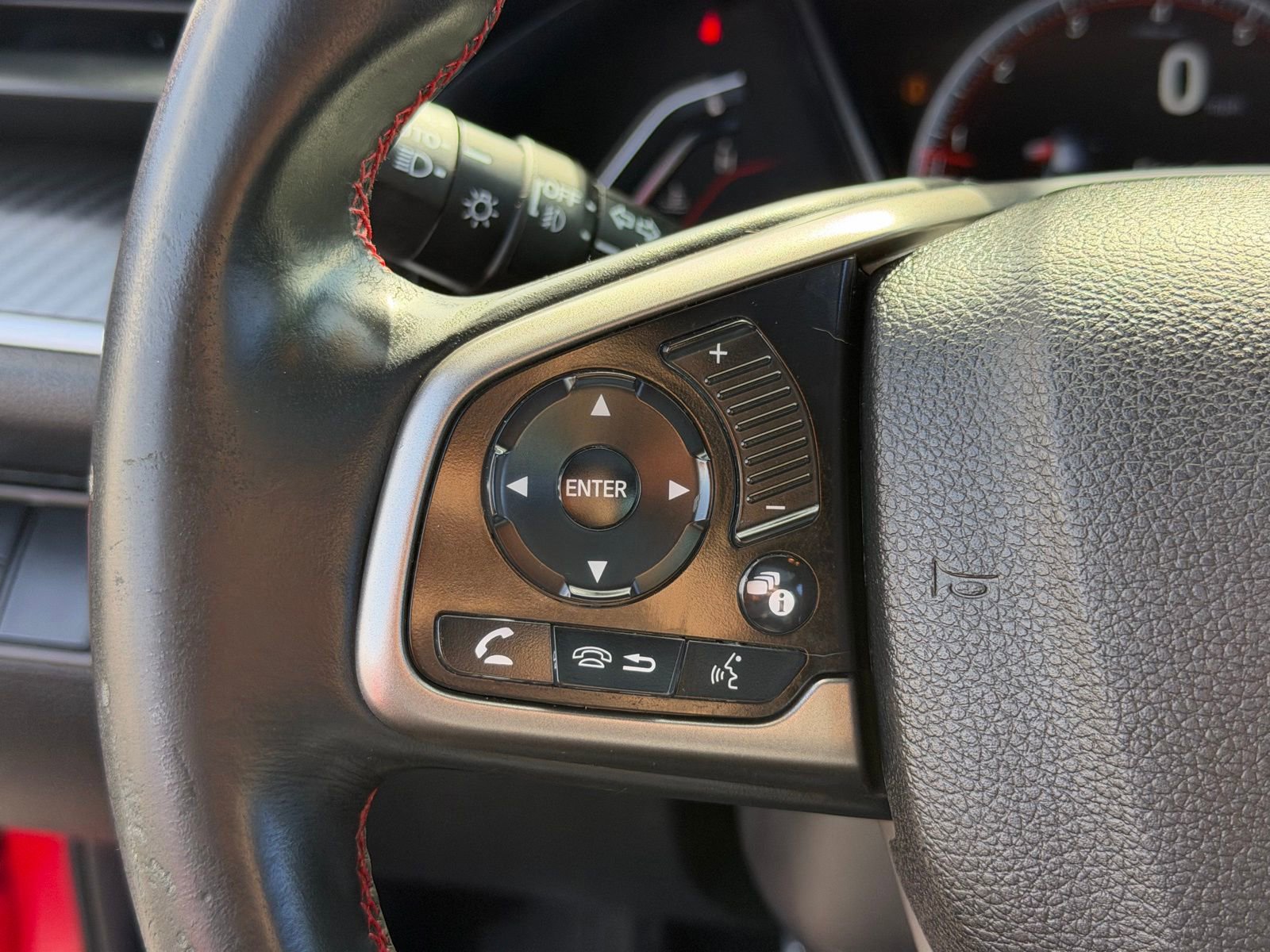 Used 2018 Honda Civic Si image 15