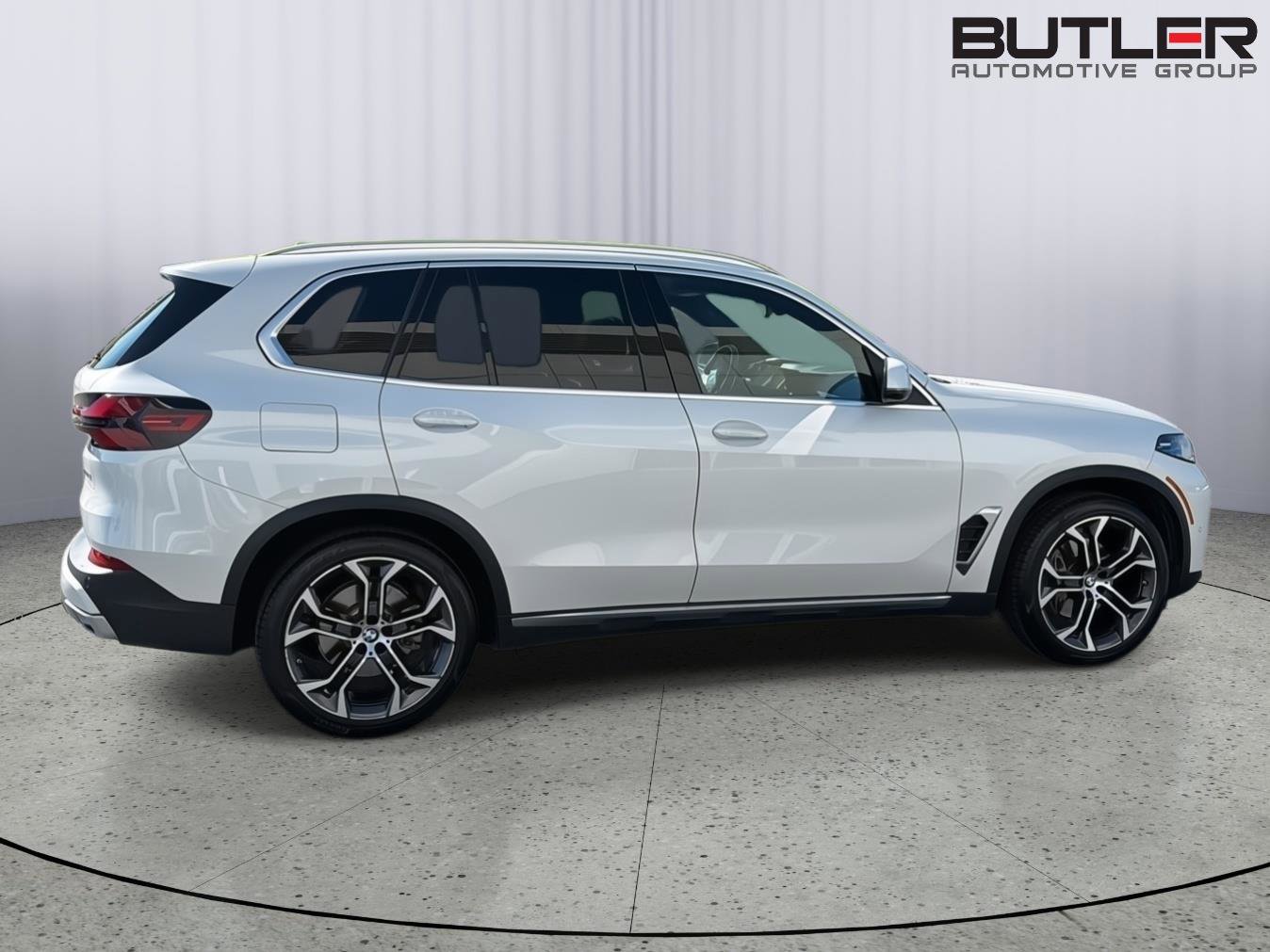 Used 2025 BMW X5 xDrive40i w/ Climate Comfort Package AWD/4WD image 7