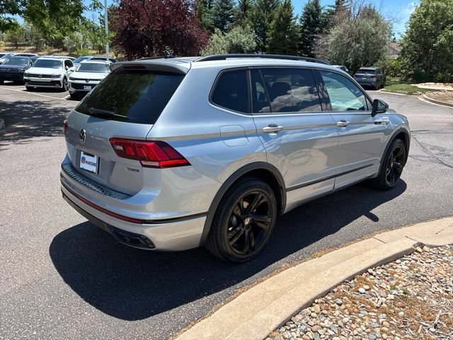 Used 2024 Volkswagen Tiguan SE R-Line AWD/4WD image 6