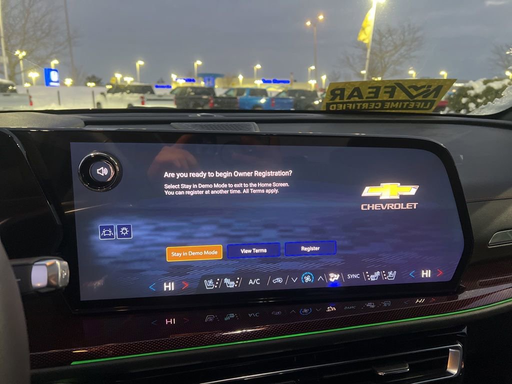 New 2026 Chevrolet Traverse RS image 18