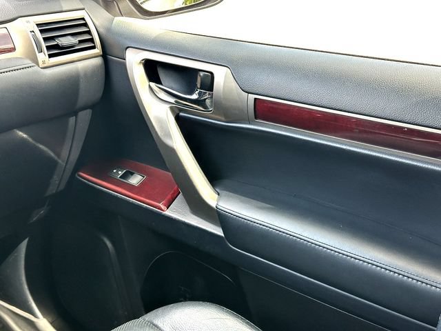 Used 2019 Lexus GX 460 Premium AWD/4WD image 29