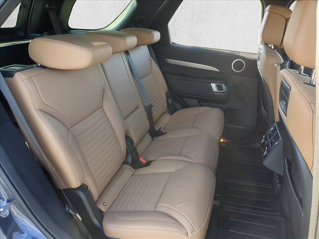 Used 2024 Land Rover Discovery Dynamic SE AWD/4WD image 26