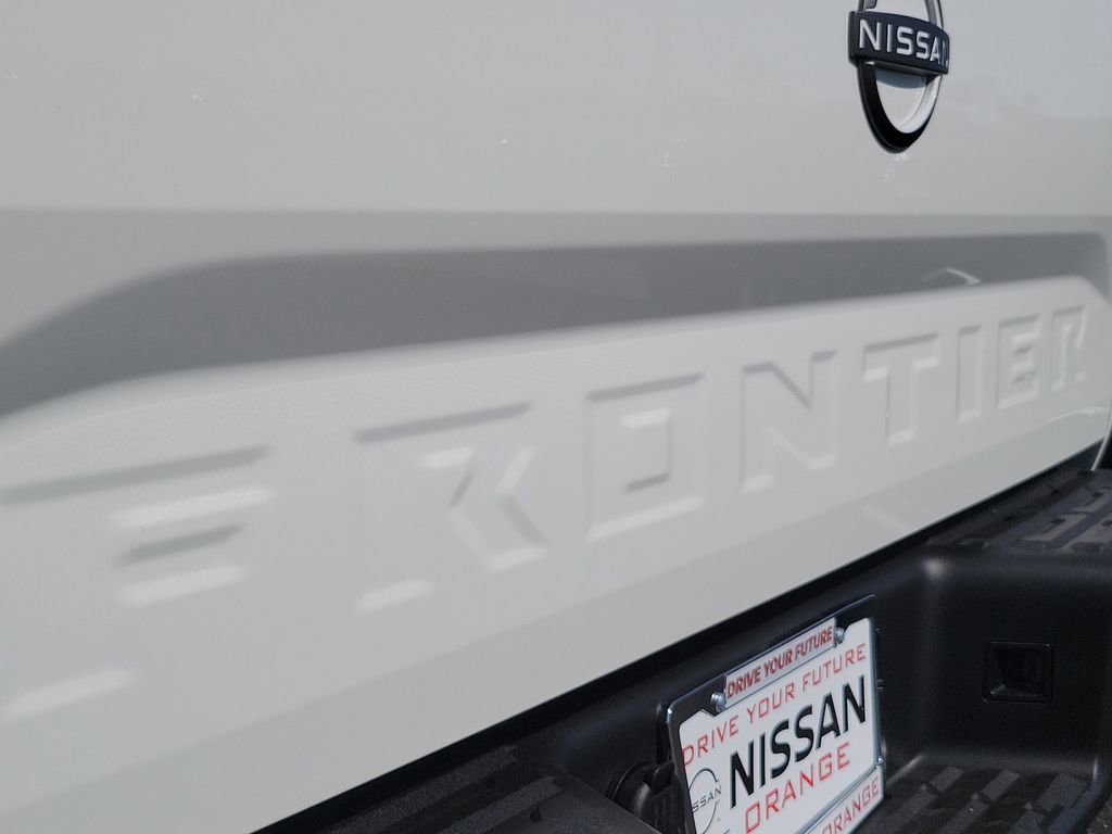 New 2026 Nissan Frontier SV w/ Tow Package RWD image 17