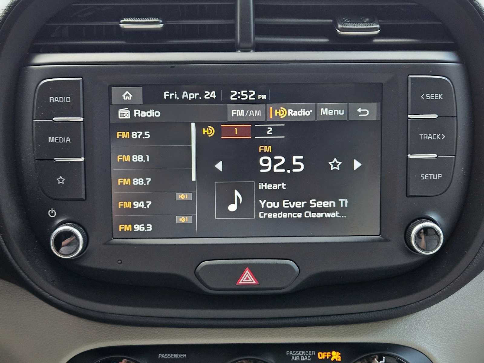 Certified 2025 Kia Soul LX FWD image 22