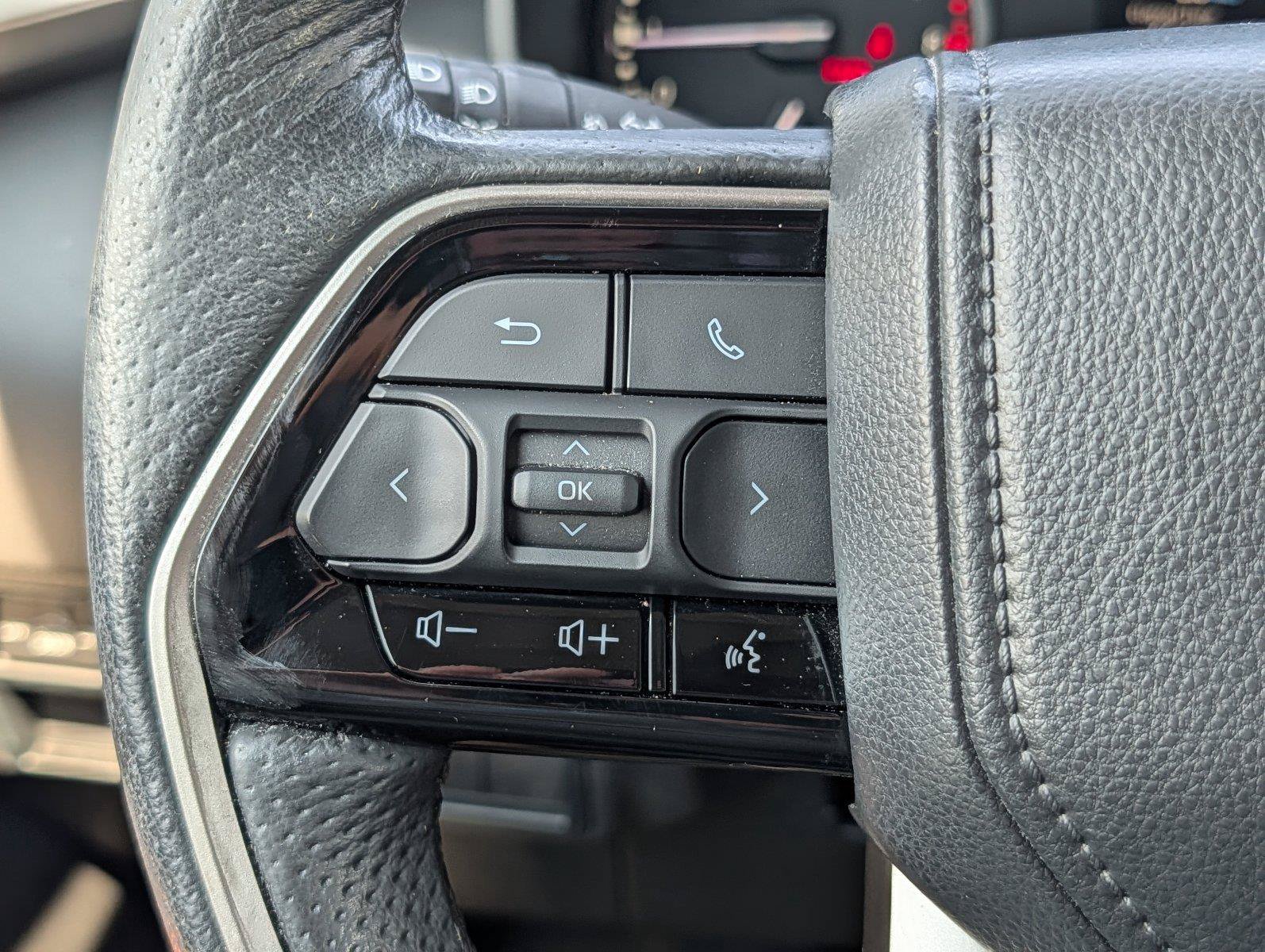 Used 2023 Toyota Tundra Limited AWD/4WD image 26
