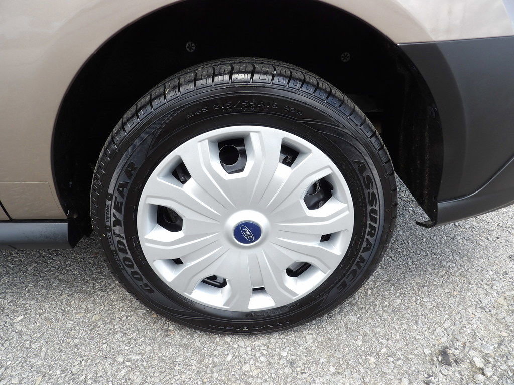Used 2020 Ford Transit Connect XL FWD image 47