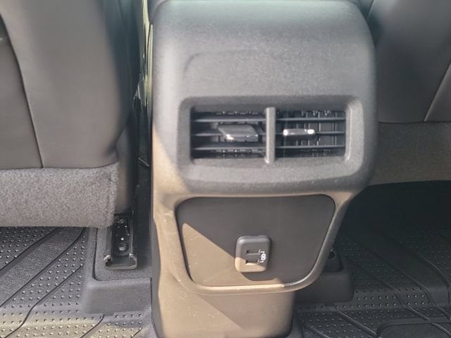 Used 2022 Chevrolet Equinox RS FWD image 28