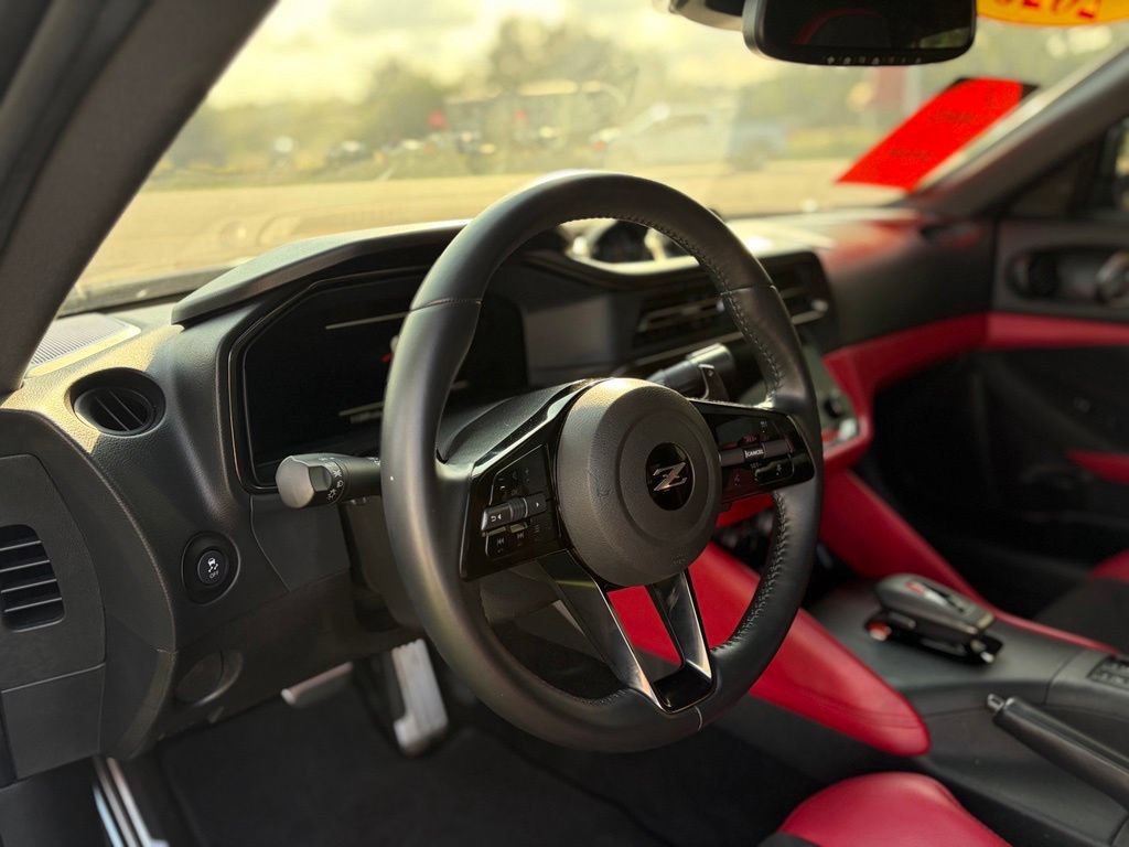 Certified 2025 Nissan Z Performance w/ Floor Mat Package RWD image 14