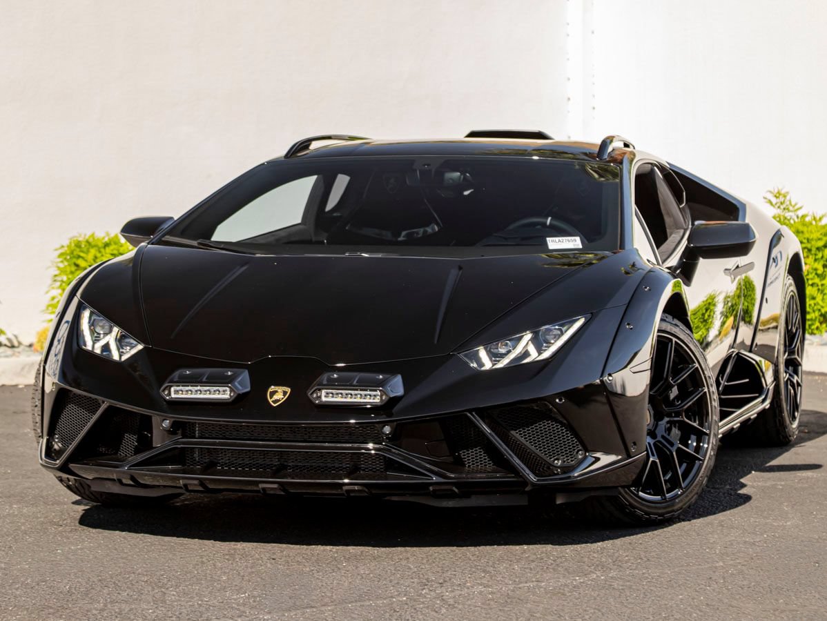 Used 2024 Lamborghini Huracan Sterrato AWD/4WD image 1