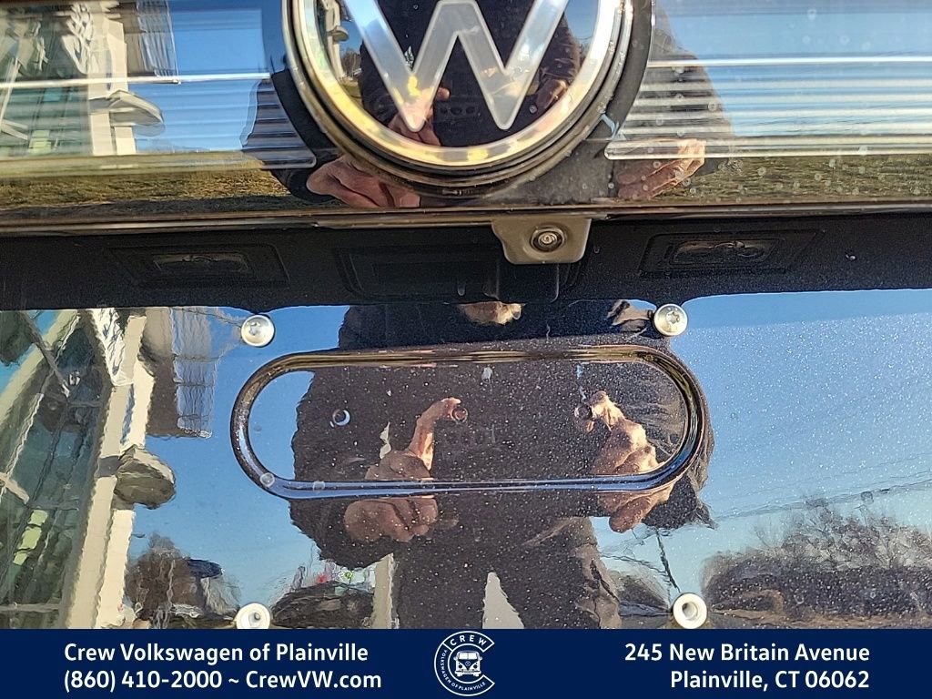 New 2026 Volkswagen Taos SE image 29