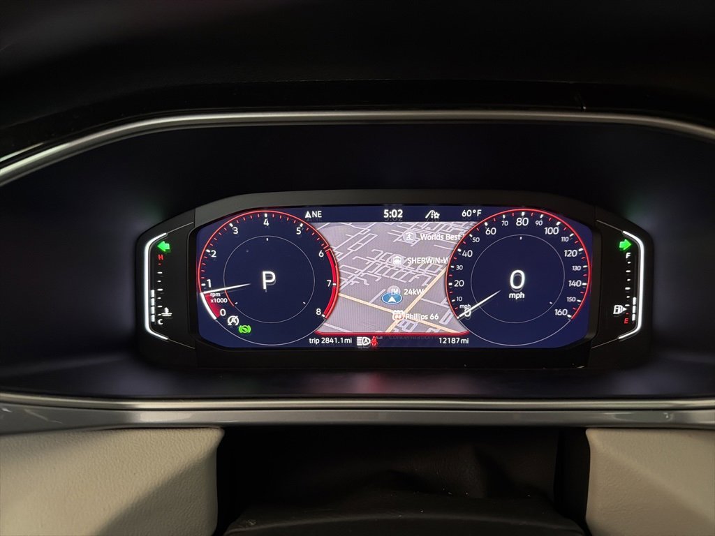 Used 2025 Volkswagen Taos SEL image 11