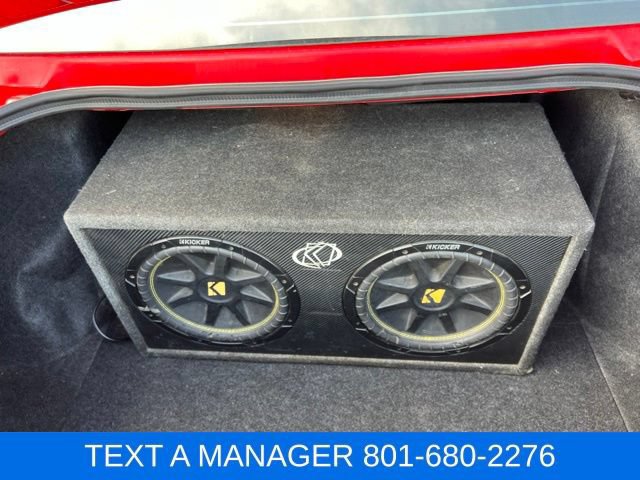 Used 2014 Dodge Challenger SXT RWD image 28