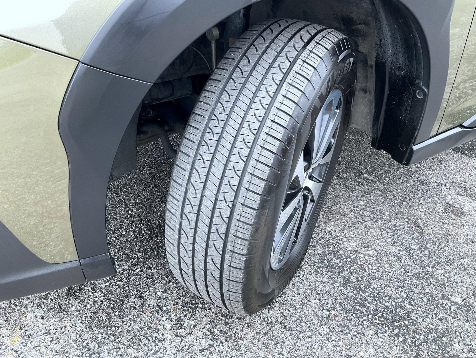 Used 2024 Subaru Outback Premium image 23