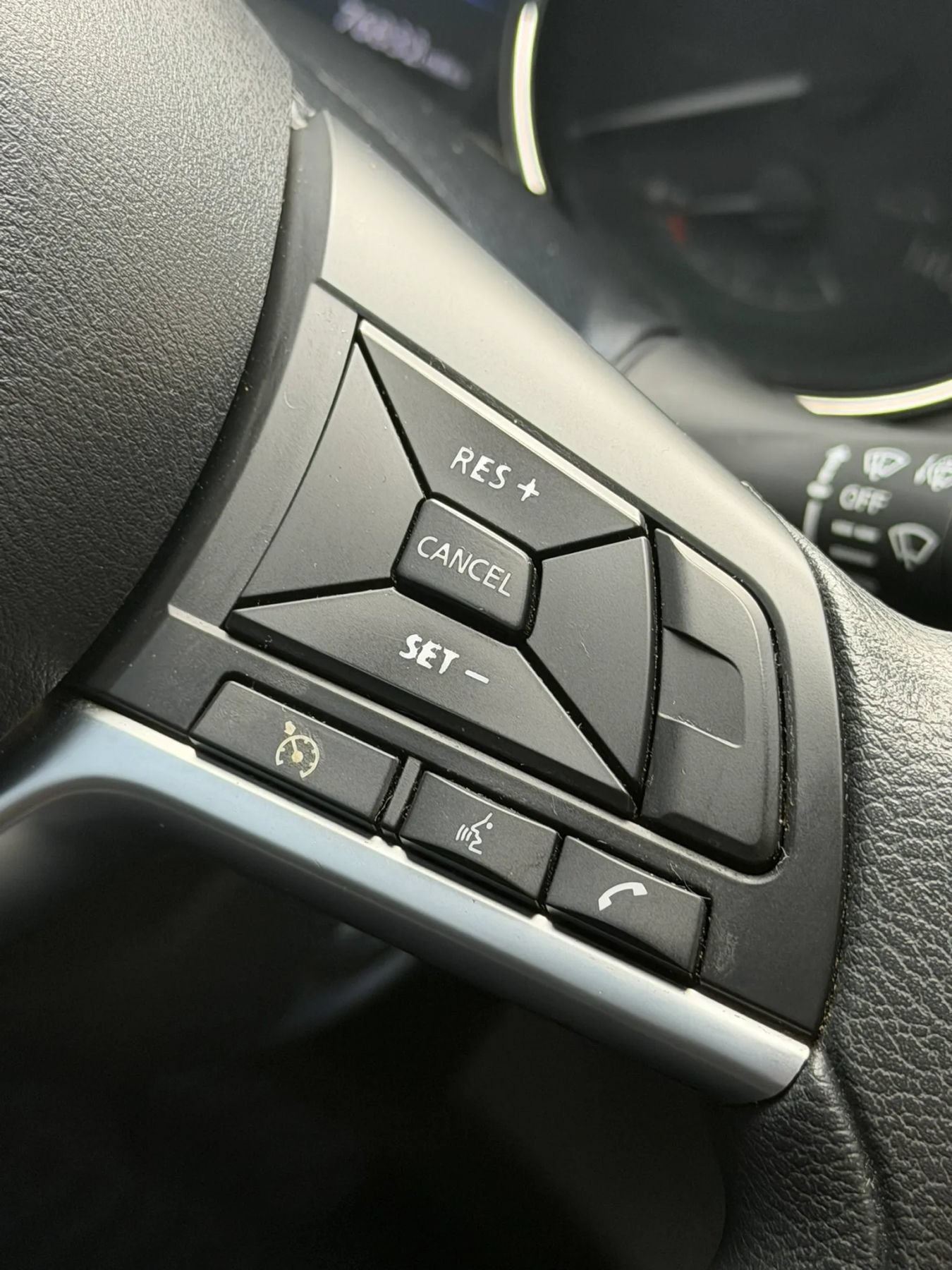 Used 2020 Nissan Rogue Sport S w/ Appearance Package FWD image 15