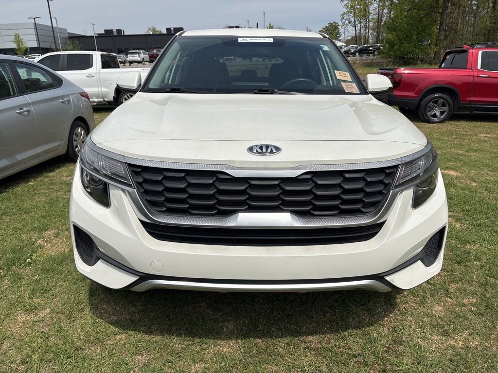 Used 2021 Kia Seltos LX image 2