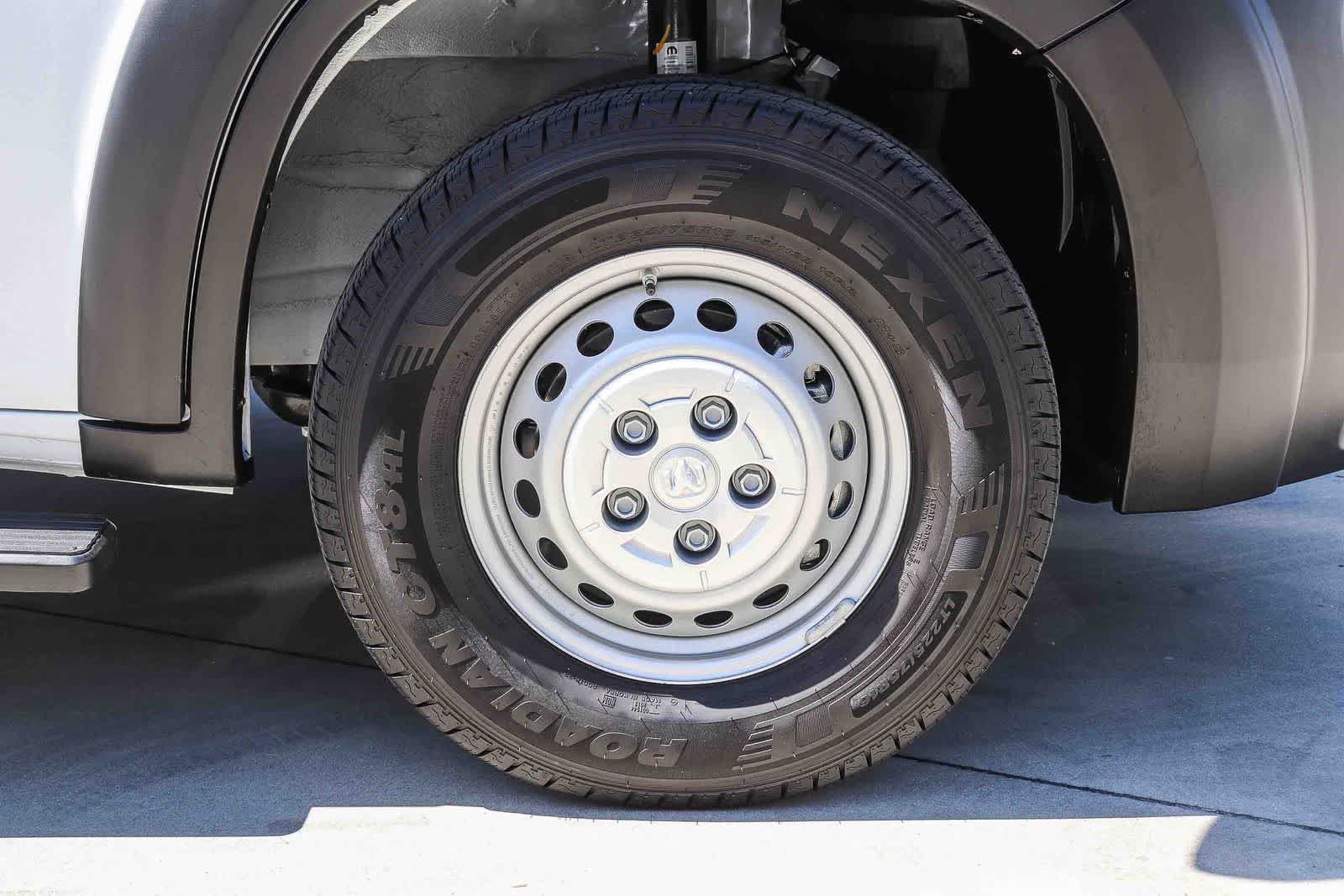 Used 2026 RAM ProMaster 2500 FWD image 9