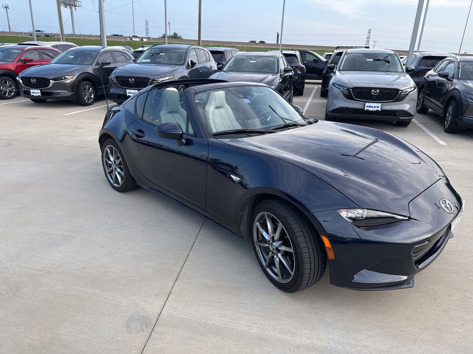 Used 2021 MAZDA MX-5 Miata RF Grand Touring RWD image 7