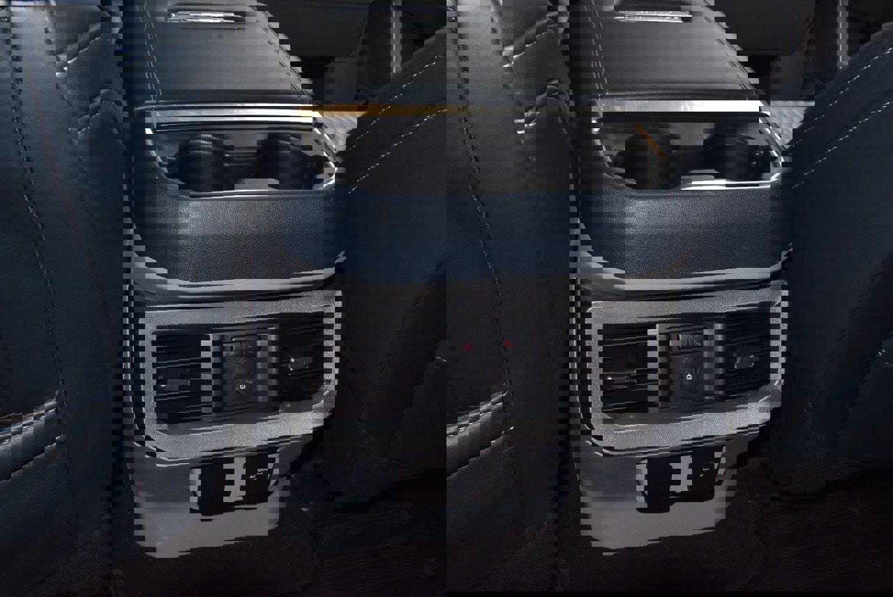 Used 2024 Ford F350 Limited image 18