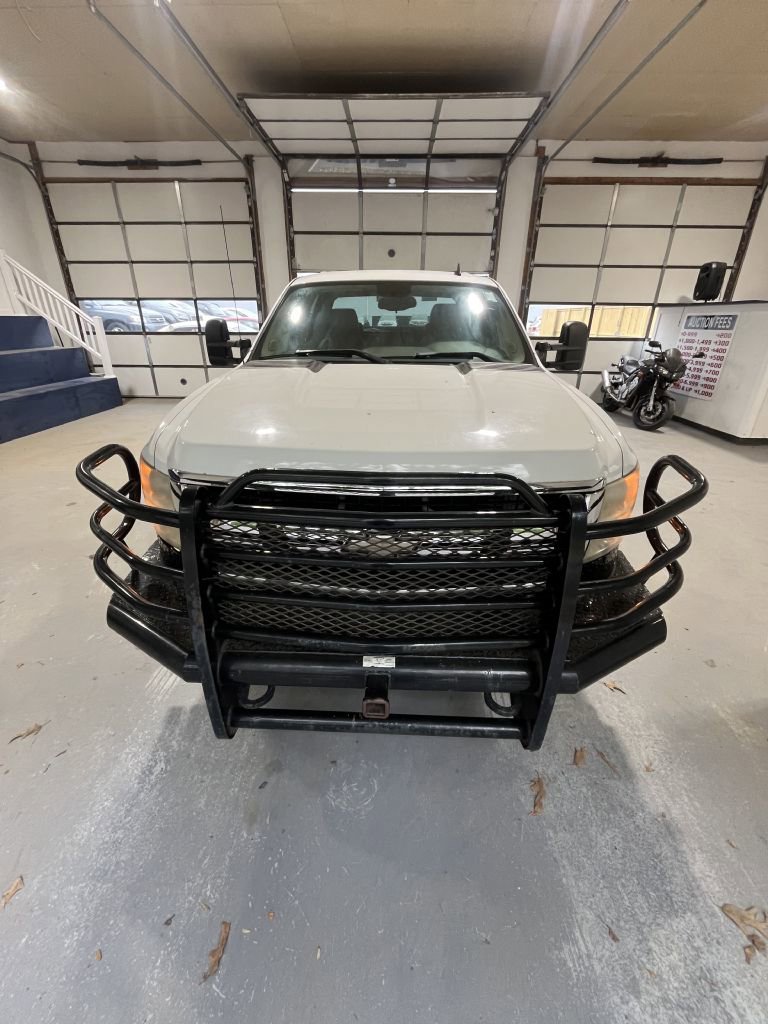 Used 2008 Chevrolet Silverado 2500 W/T RWD image 3