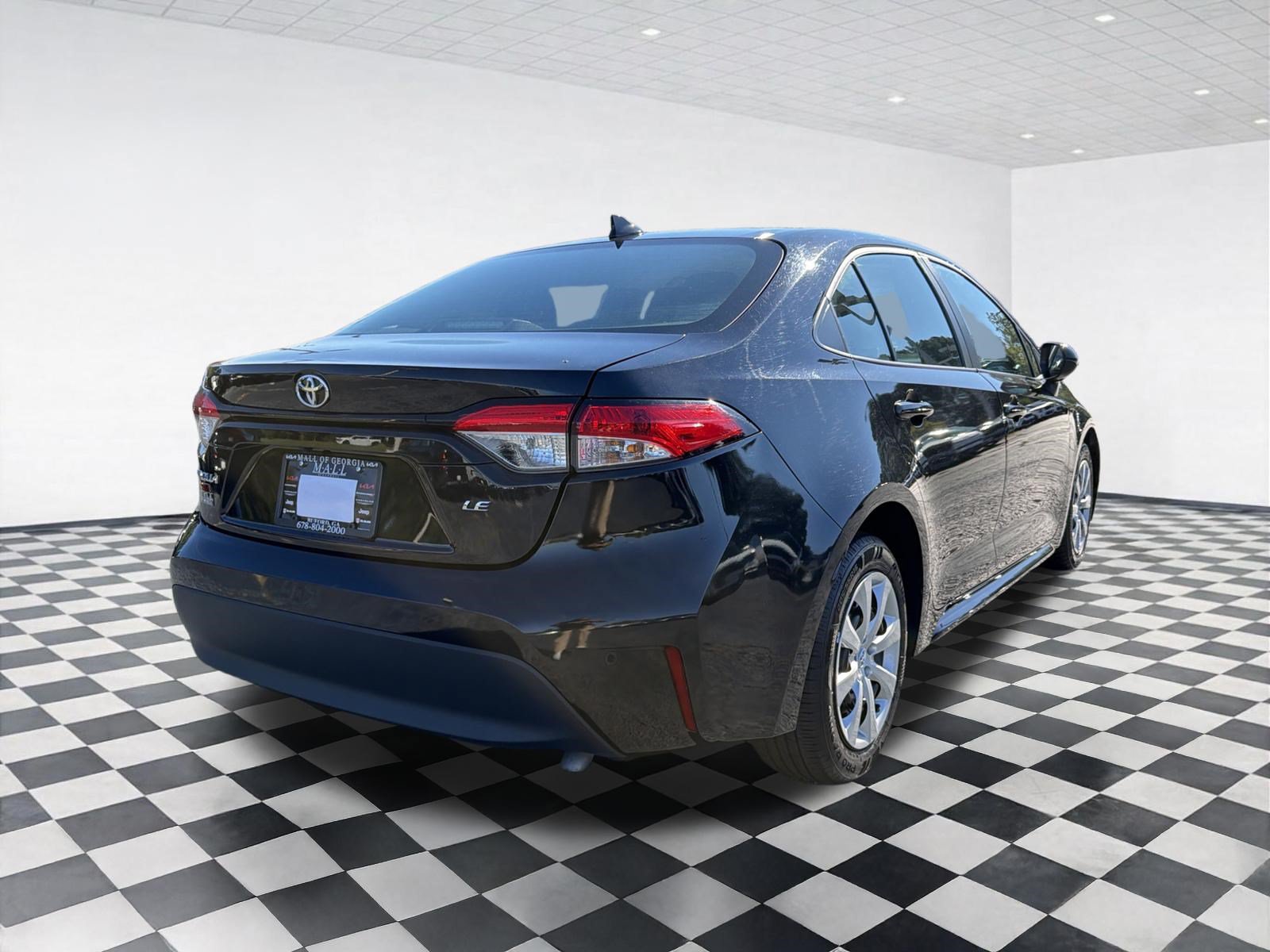 Used 2024 Toyota Corolla LE FWD image 6
