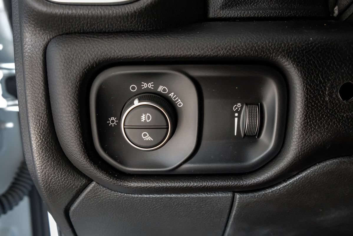 Used 2024 RAM 3500 Lone Star w/ Sport Appearance Package AWD/4WD image 26