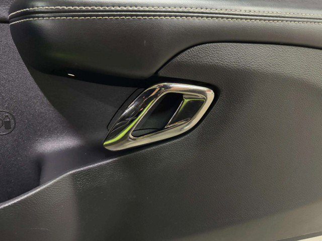 Used 2015 Dodge Challenger SRT Hellcat image 39